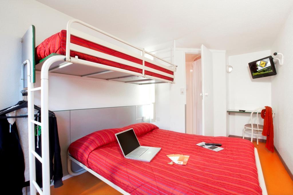 Premiere Classe Niort Est La Creche Exterior photo