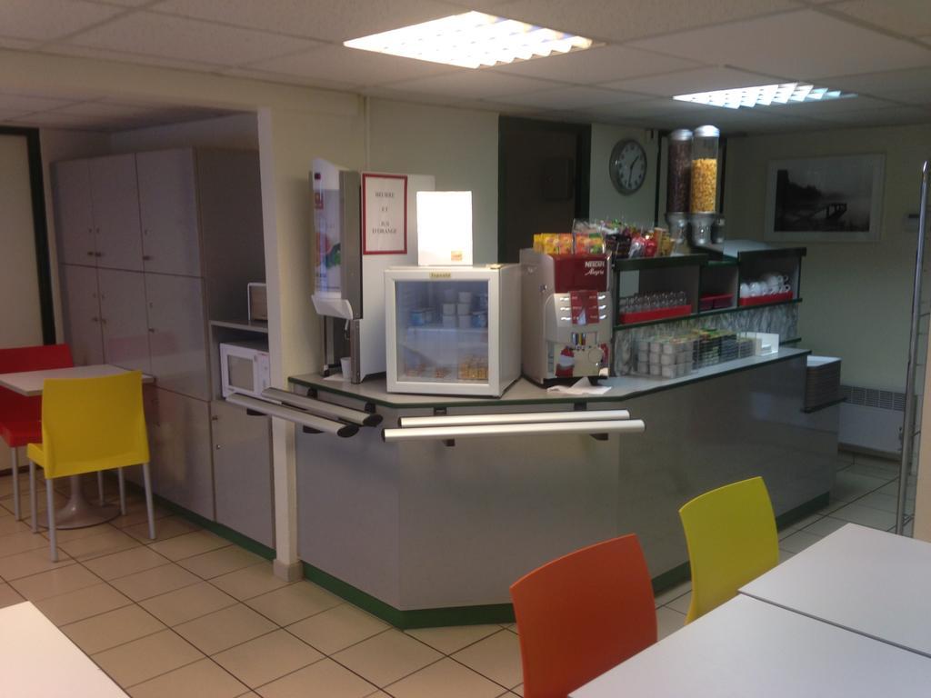 Premiere Classe Niort Est La Creche Exterior photo