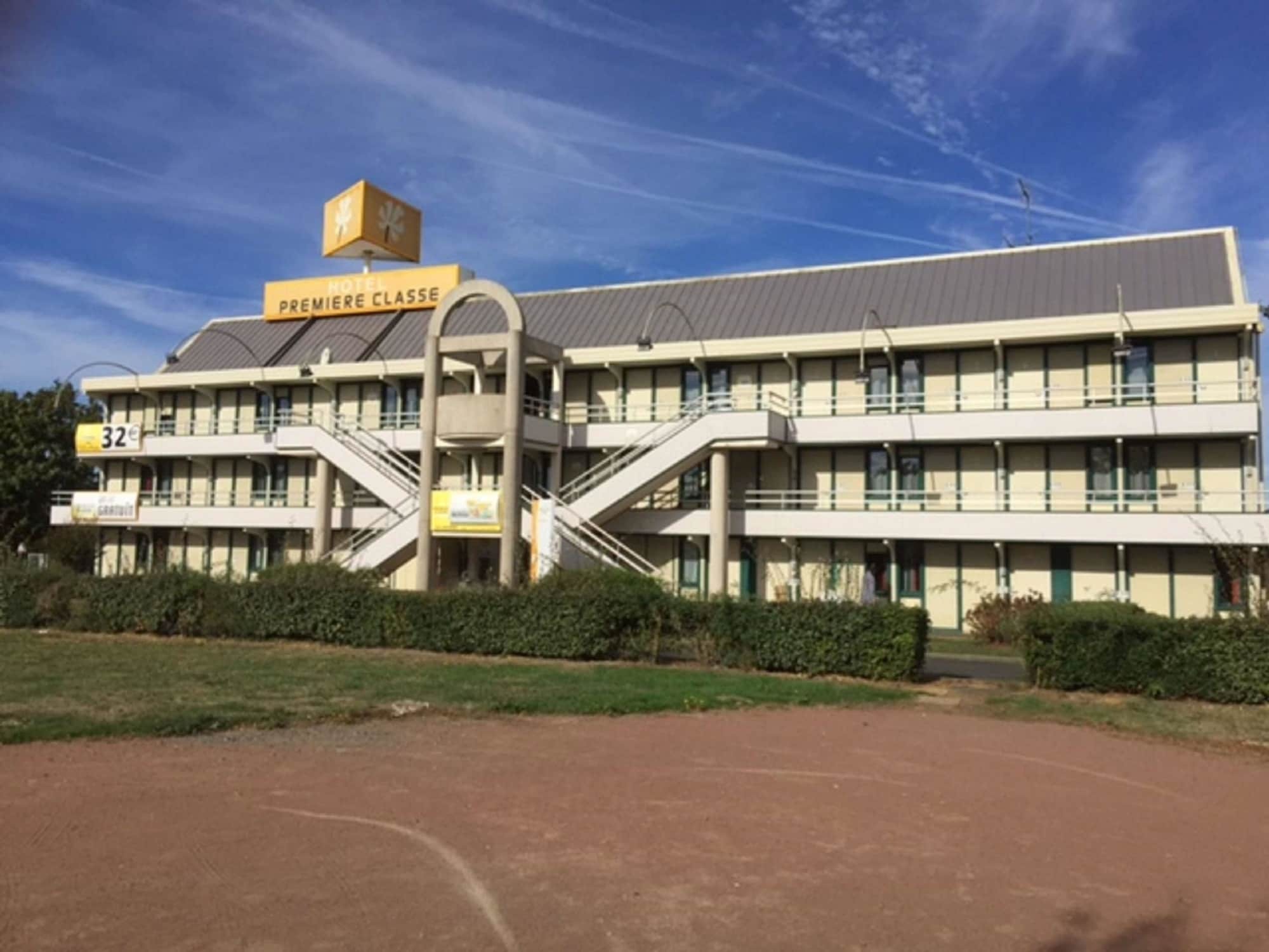 Premiere Classe Niort Est La Creche Exterior photo